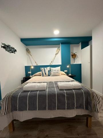 Apartamentos 1240 Benlloch Valenza Esterno foto